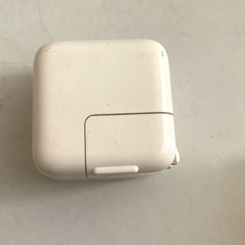 ⭐️3 iPhone chargers blocks